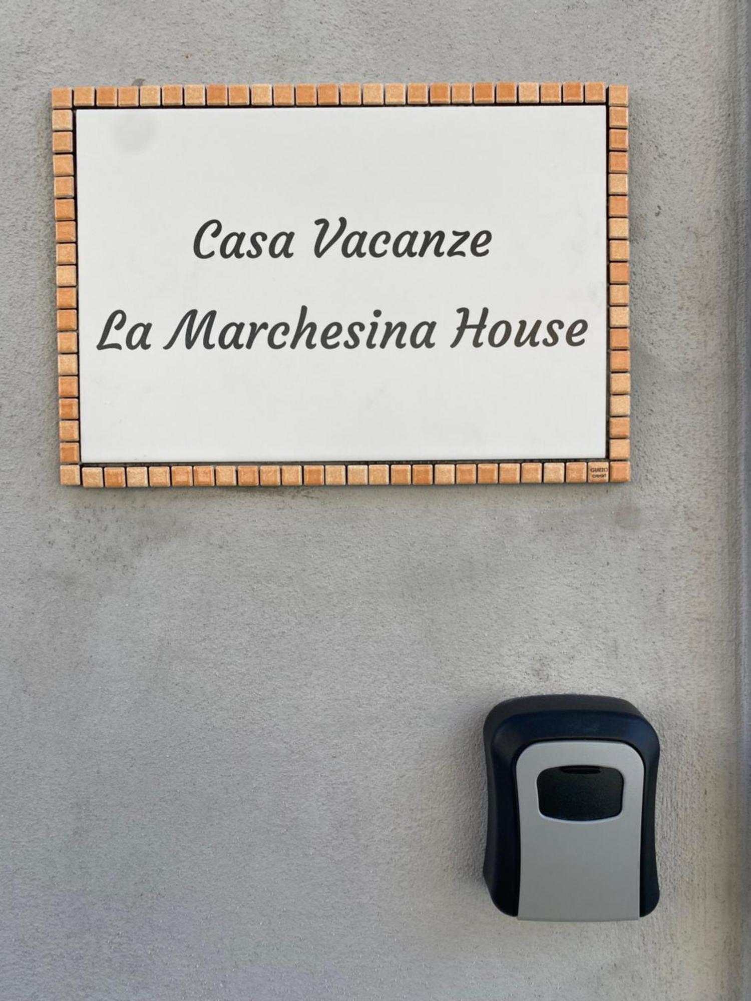 La Marchesina House Hotel Misterbianco Bagian luar foto